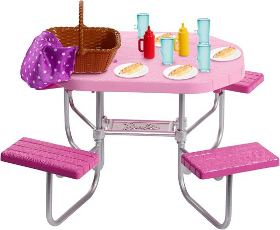 Barbie バービーの屋外家具、調整可能な座席付きのピンクのピクニック