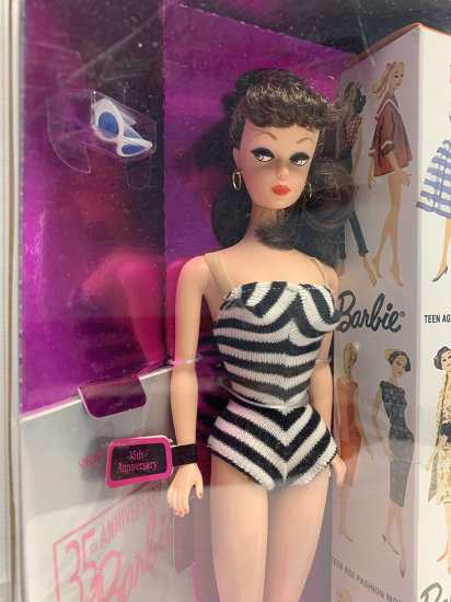 Barbie バービー35周年記念人形（ブルネットヘア）複製1959ドール