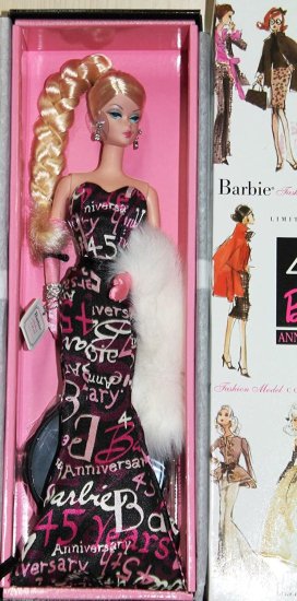 バービー60周年記念ファッションモデルコレクションオールピンク︎