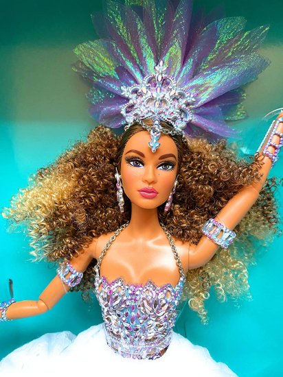 Barbie バービー Luciana Doll-グローバルなグラマーコレクションの 