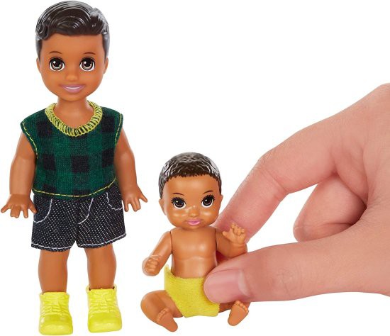Barbie バービー Skipper Babysitters Inc.人形、2パックの兄弟人形に 