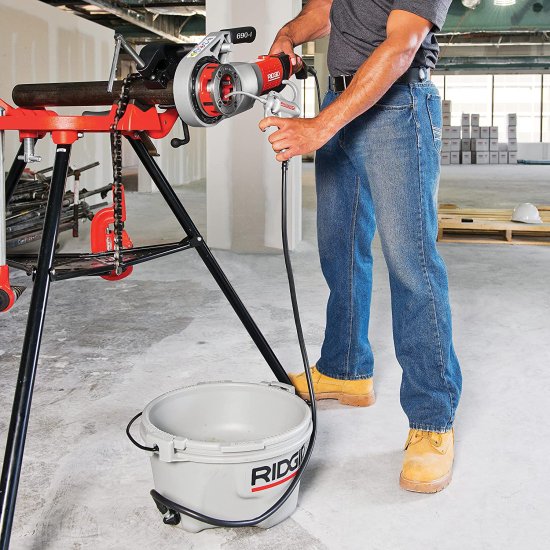RIDGID 10883 Model 418 Pipe Threading Oiler, All Weather Oiler with Oil Reservoir and Pump Assembly for Pipe Threading Oil , grey_7