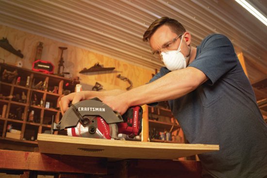 CRAFTSMAN V20* 6-1/2-Inch Cordless Circular Saw Kit (CMCS500M1)_9