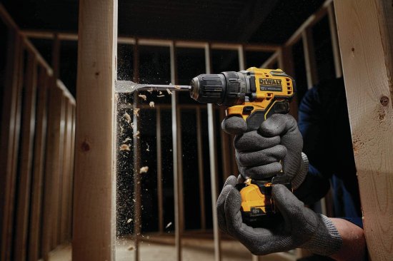 Dewalt デウォルト XTREME 12V MAX* Cordless Drill / Driver Kit, 3/8-Inch (DCD701F2)_9