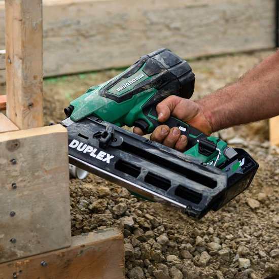 Metabo HPT 36V MultiVolt? Cordless Duplex Nailer | 21 Degree