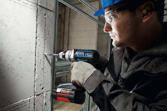 BOSCH ボッシュ 36V Hammer Drill/Driver Kit with (2) Fat Pack (4.0Ah) Batteries HDH361-01