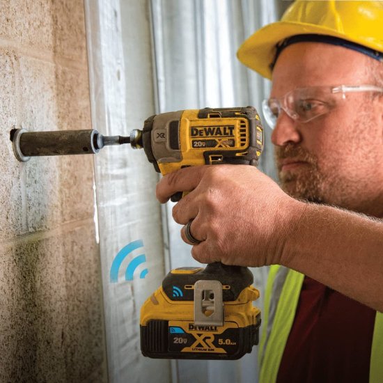 Dewalt デウォルト 20V MAX* XR Impact Driver with Bluetooth Kit (DCF888P2BT)_4