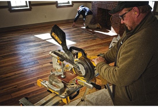 Dewalt デウォルト 20V MAX* 7-1/4-Inch Miter Saw, Cordless (DCS361M1)_6