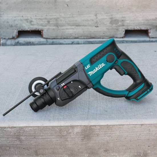 Makita マキタ XRH03Z 18V LXT Lithium-Ion Cordless 7/8-Inch Rotary Hammer, accepts SDS?PLUS bits, Tool Only_4