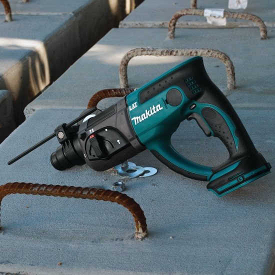 Makita マキタ XRH03Z 18V LXT Lithium-Ion Cordless 7/8-Inch Rotary Hammer, accepts SDS?PLUS bits, Tool Only_5