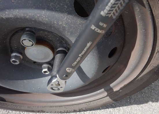 Chicago Pneumatic CP8917 - 1/2" Mechanical Torque Wrench - 50-250'-Lbs_3