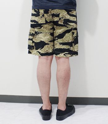バスリクソンズ コットンツイル タイガーストライプ カーゴショーツ BUZZ RICKSONS GOLD TIGER PATTERNS SHORTS BR51904_3