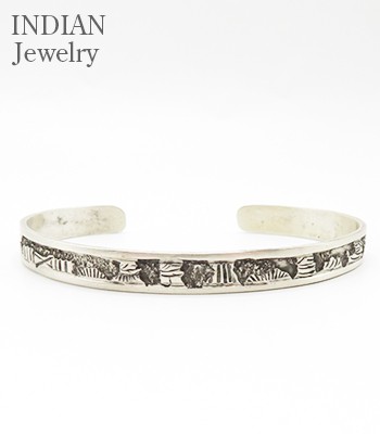 INDIAN JEWELRY ナバホ族 スタンプワーク バングル Navajo Stampede Silver Bangle IJ-451