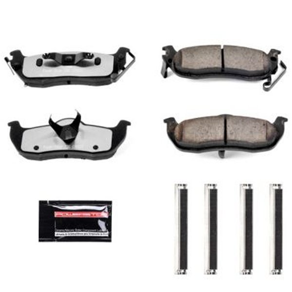 Power Stop 04年-10年 Infiniti QX56 リヤ Z36 Truck &amp; Tow ブレーキパッド w/Hardware PSBZ36-1041 WO店