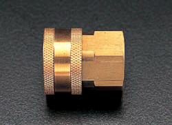 エスコ ESCO Rc 1" メスねじカップリング(中圧用/真鍮) EA140BC-8 WO店の通販は 10,615円