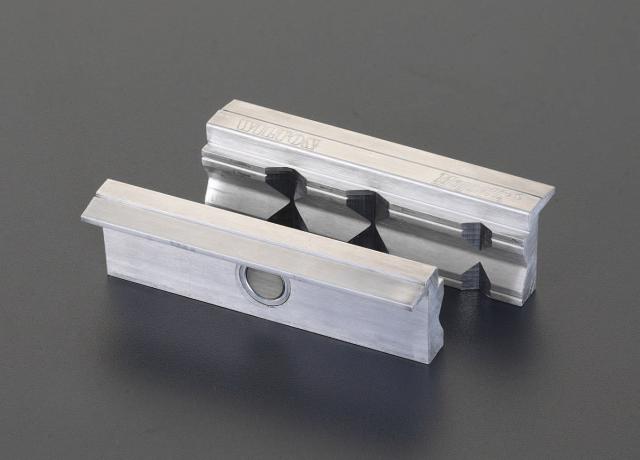 エスコ ESCO 125mm バイス口金(アルミ) EA525XD-5 WO店の通販は 11,641円