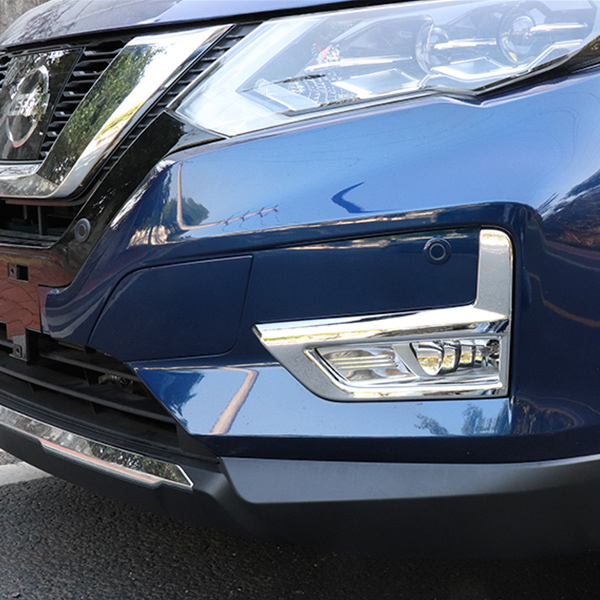 即発送 残りわずか エクストレイル T32 後期 フロントフォグ ガーニッシュ カスタム パーツ メッキ フォグランプカバーの通販はau Pay マーケット 46z8