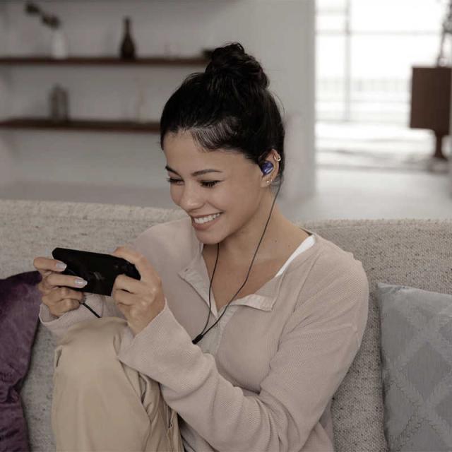 SHURE イヤホン カナル型 パープル [φ3.5mm ミニプラグ SHURE イヤホン カナル型 パープル [φ3.5mm ミニプラグ