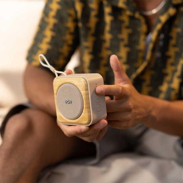 HOUSEOFMARLEY　ワイヤレススピーカー ［防水 / Bluetooth対応］ クリーム　EM ROOTS CE_3