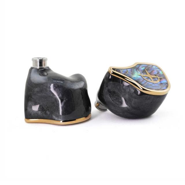 QDC ハイレゾ対応カナル型イヤホン EMPEROR QDC-EMPEROR-Sの通販