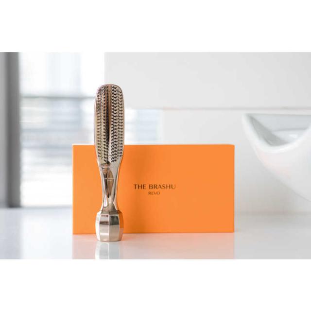 AGLOBAL　スカルプブラシ THE BRASHU REVO(ザ ブラシュ レボ)　THEBRASHUREVO