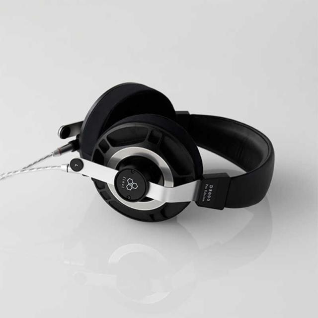 FINAL　ヘッドホン ブラック [φ3.5mm ミニプラグ]　FI-D8PPAL 234,000円
