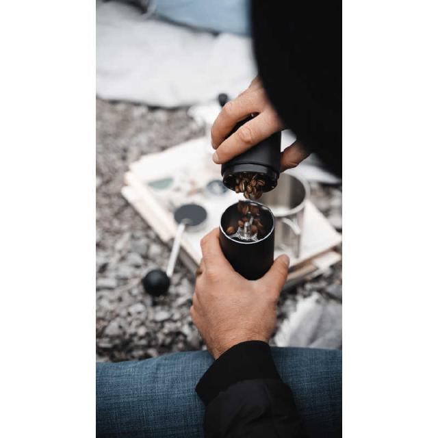 AS AP粘着マット600 1箱 10シート入り(1シート=30枚) ( 1-4250-73 ) アズワン(株) 1シート（30枚入） インテリア・寝具 AS AP粘着マット600 1箱 10シート