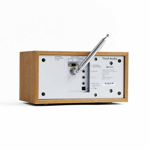TIVOLIAUDIO　Model One BT｜ AM/ ワイドFM/ Bluetooth テーブルラジオ スピーカー ［Bluetooth対応］ Silver-Cherry　M1BT-1455-JP_10