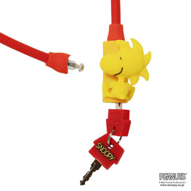 ￼新品未使用 WIRED スヌーピー＆ウッドストック 限定版 不動品 新品未使用 スヌーピー & ウッドストック トランプ ピンク