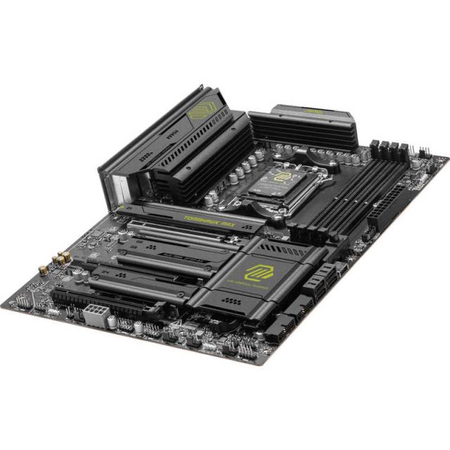 MSI　MAG B850 TOMAHAWK MAX WIFI ［ATX］　MAGB850TOMAHAWKMAXWIFI_4