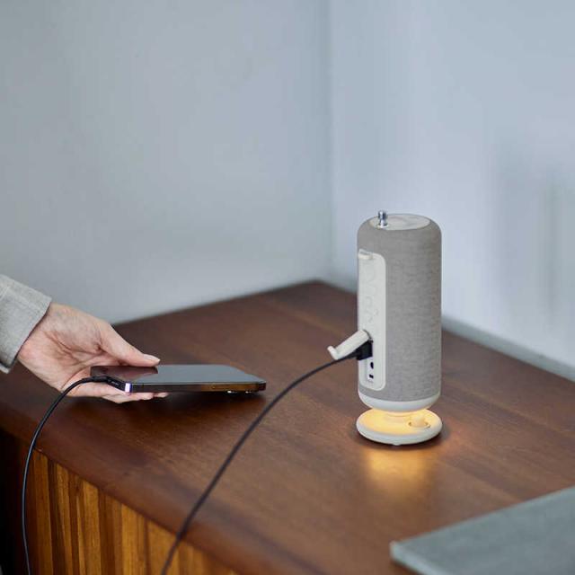RHYTHM 音楽的リズム CRANKSPEAKER もしもの時も給電、くつろぎのラジオ受信機付き添い人 ［防滴 / Bluetooth相応う］ ともし火薄墨色 9YYA50RH08
