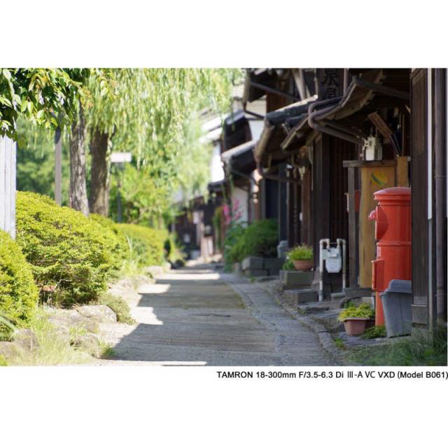 タムロン　カメラレンズ (ソニーE/APS-C用)　18-300mm F/3.5-6.3 Di III-A VC VXD (Model B061)