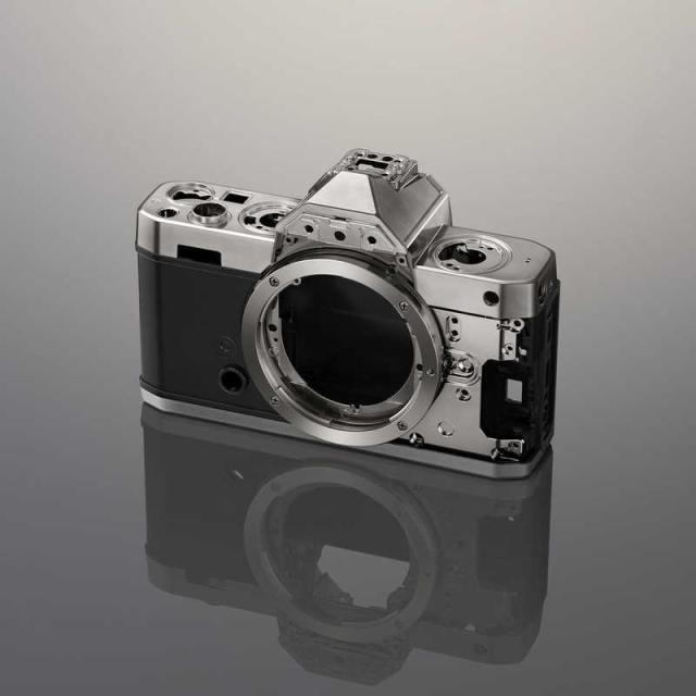 ニコン　Nikon　ミラーレス 一眼 カメラ ボディ　Z fc ボディ シルバー_10
