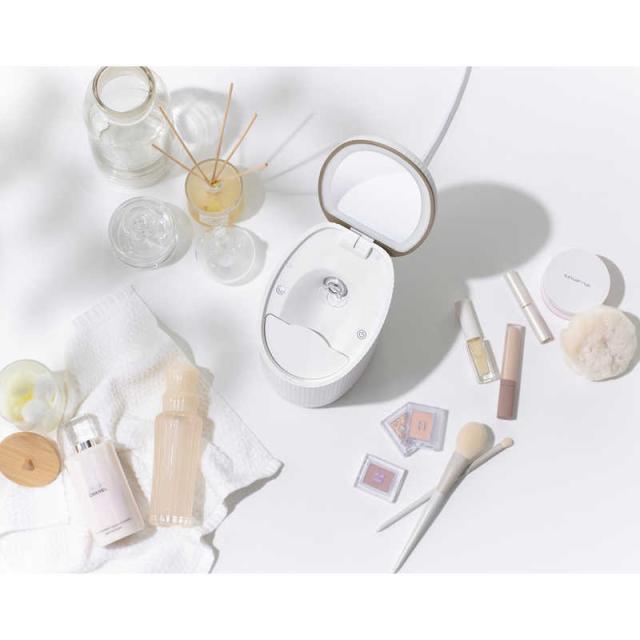 送料無料 美顔器 美顔ローラー 指圧 アメージングローラー 表情筋の