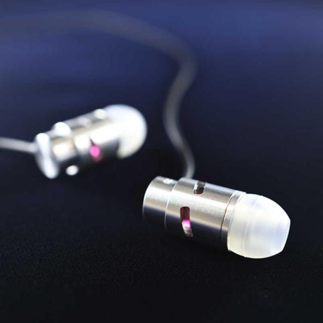 ナガオカ　イヤホン カナル型 シルバー [φ3.5mm ミニプラグ]　R1 SV_2
