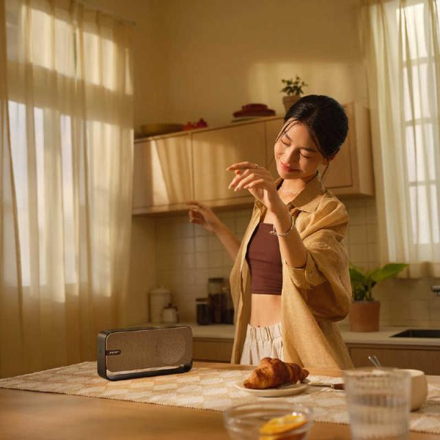 BOSE　ブルートゥーススピーカー Bose SoundLink [ Bluetooth 対応 ] WARM WOOD　SLinkHomeBTSPWWD_5