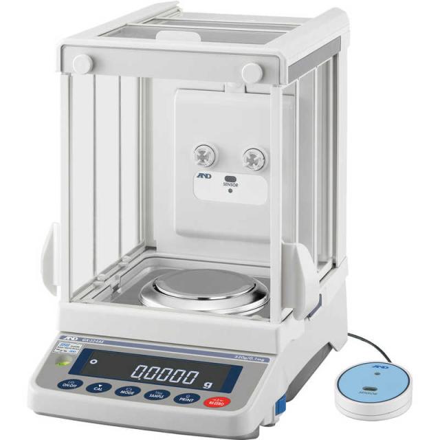 A＆D　A&D無風イオナイザｰ付き校正用分銅内蔵型分析用天びん 　GX324AE