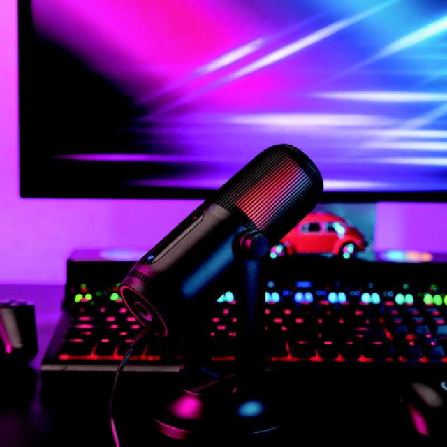 M-GAMING　USBマイクロフォン Thronmax ブラック　MG-M2RGB