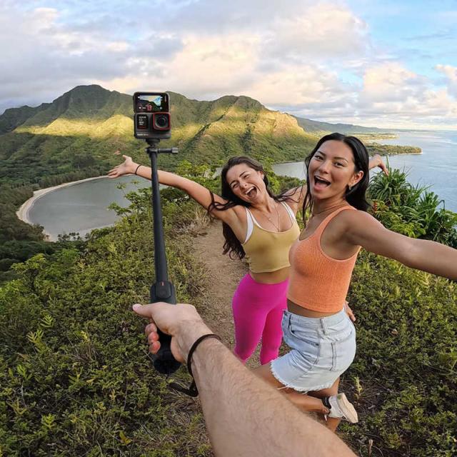 INSTA360　三脚付きミニ自撮り棒 2.0 リモコンキット ブラック　CINSEAVJ_4