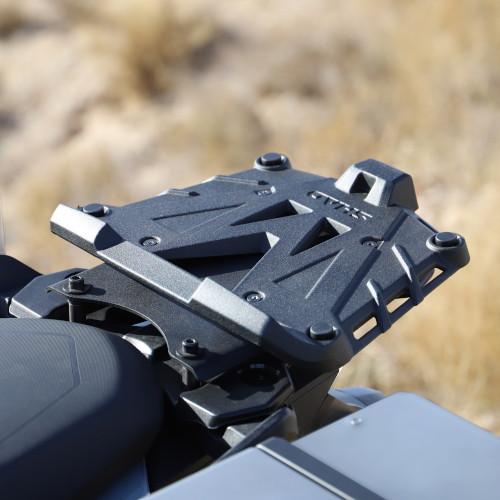 SHAD(シャッド) バイク フィッティングキット・ステー・ベース アルミ製ベースプレートL ブラック TR37/TR48/TR50/TR55/SH48/SH58X/SH59X D1BTRPA2 の通販は