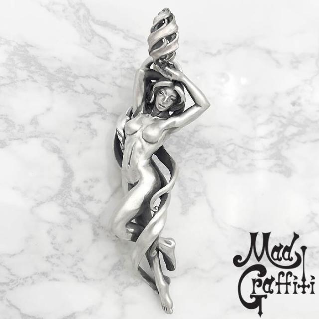 マッドグラフィティ Mad Graffiti プリヴィリッジ 3rd L ペンダントトップ シルバーペンダント メンズ シルバー925 アクセサリー 人気 ブランド ギフト 誕生日 クリスマス 記念日 MG-P-0057の通販は 132,000円