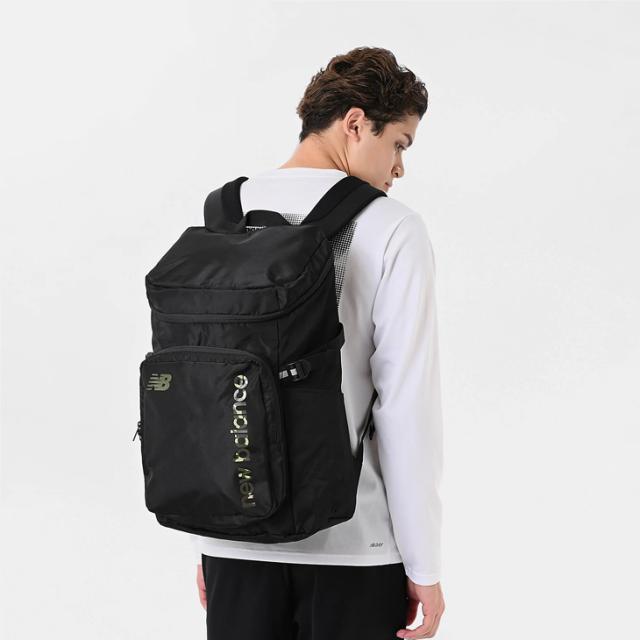 ニューバランス リュックサック 30L ユニセックス バック Newbalance トップローディング バックパック メンズ レディース 鞄 スポーツバッグ スクエア型 スポーティ  通勤 通学 普段使い ブラック/カモフラ柄ロゴ ブランド かばん/LAB55616-COG