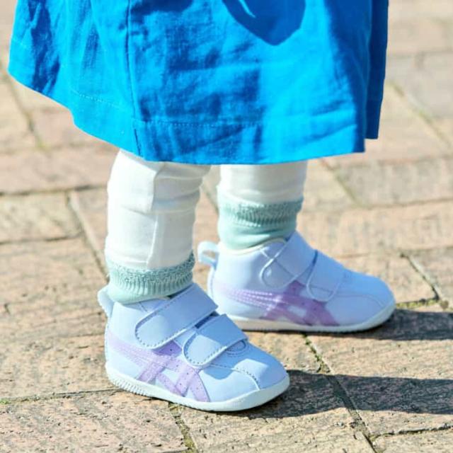 ピンク アシックス 青 シューズ 美品 ASICSテニスシューズ28cmSOLUTION