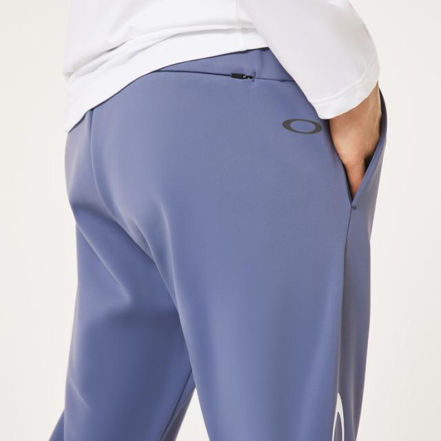 オークリー トレーニングパンツ メンズ OAKLEY 3Rdg Synchronism Pants 8.7 ロングパンツ 長ズボン 吸汗速乾 はっ水 男性 スウェット ジャージ スポーツウェア ボトムス メンズウェア スウェジャー ブランド 服 秋冬 アパレル/FOA408284_10