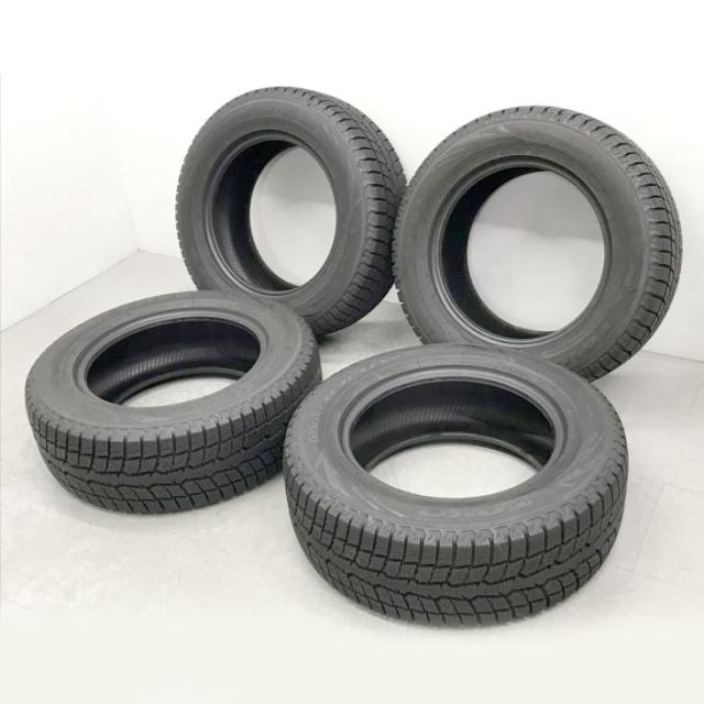 スタッドレス 美品 海外産 スタッドレスタイヤ 215/50r17 22年製 美品