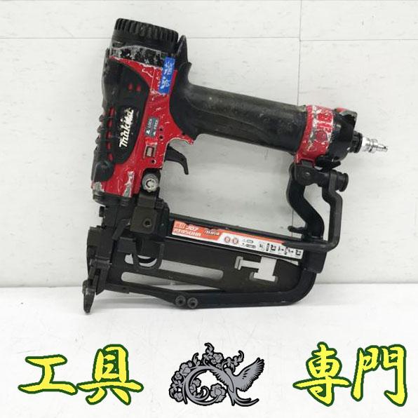 S4289 送料無料！【中古品】50mm 高圧フロアタッカー マキタ AT450HA 