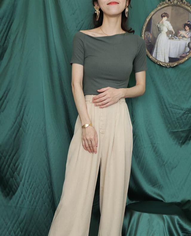 アシンメトリー トップス レディース 半袖 無地 おしゃれ ｔシャツ カットソー 大人カジュアル シンプル リブ素材 デコルテ美人の通販はau Pay マーケット An Allure レディース ファッション