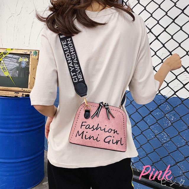 ショルダーバッグ レディース メール便送料無料 レタリング フォント プリント 斜めがけ フェイクレザー 合皮 ペイント かわいい 小さめ の通販はau Pay マーケット Fournine