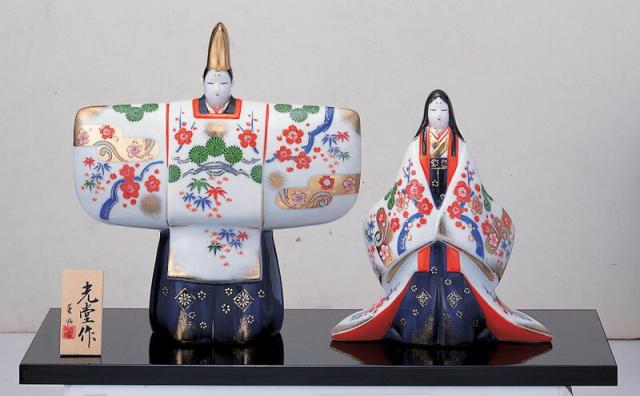 雛人形 コンパクト 陶器  染錦立雛（金襴松竹梅）の通販は