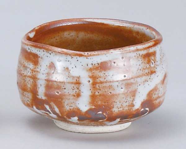 赤志野抹茶碗（色ボール箱） - 茶道具